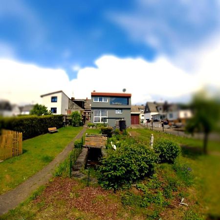 Ferienhaus Zum Hochstein Ettringen  المظهر الخارجي الصورة
